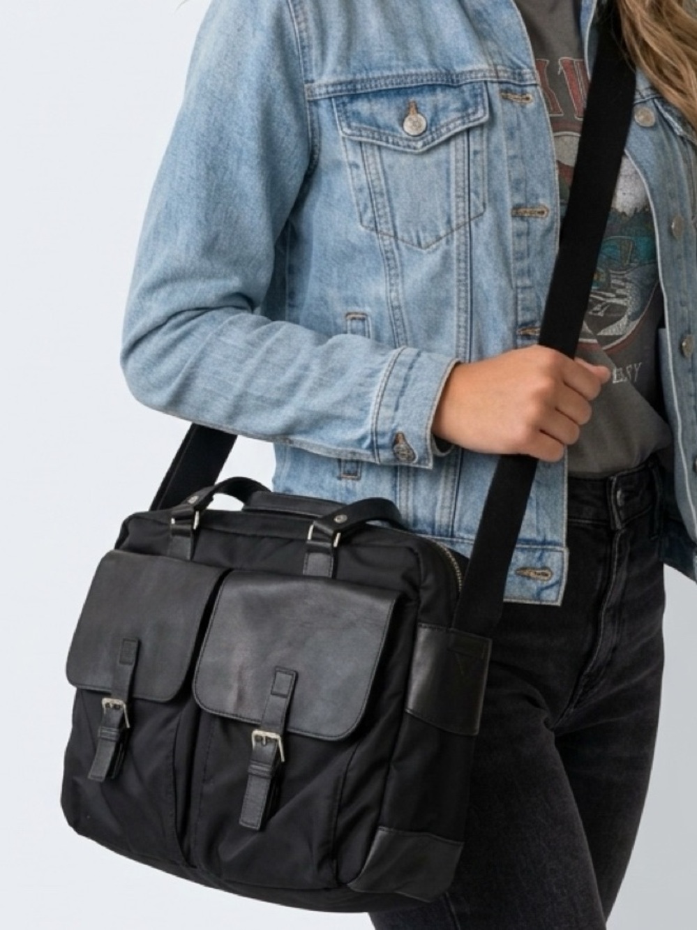 Danier Black Leather Laptop Tote with Zip Closure